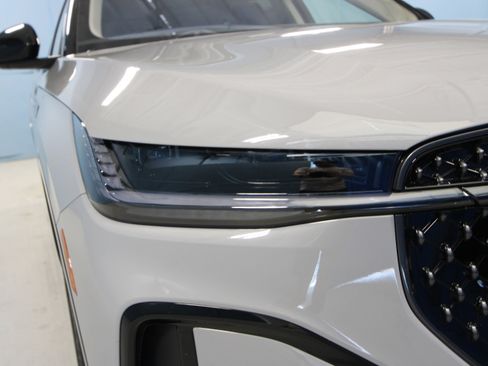 New 2026 Lincoln Nautilus Reserve AWD/4WD image 30