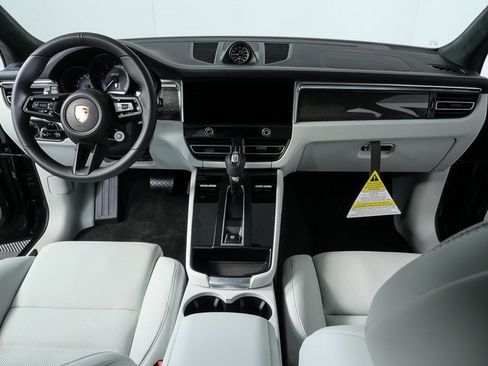 New 2026 Porsche Macan GTS image 18