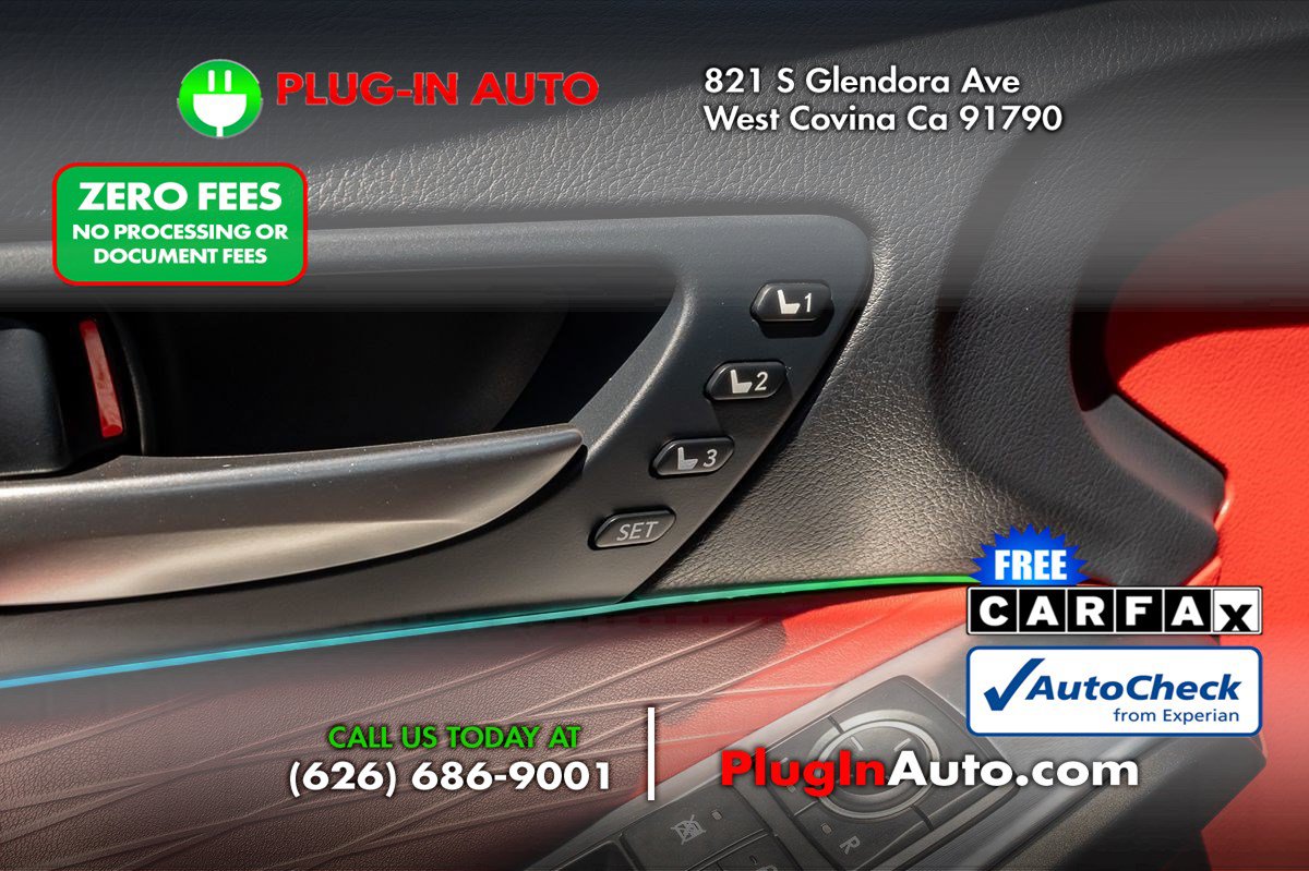 Used 2023 Lexus IS 500 w/ Accessory Package RWD image 28