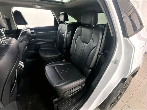 Used 2022 Kia Sorento SX image 22