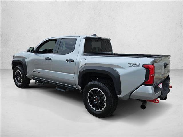 Used 2025 Toyota Tacoma TRD Off-Road AWD/4WD image 8