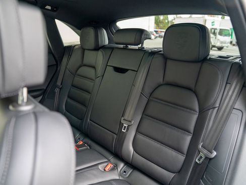 Certified 2026 Porsche Macan Turbo AWD/4WD image 24