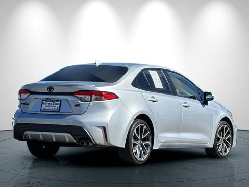 Used 2022 Toyota Corolla SE w/ Carpet Mat Package (TMS) image 4