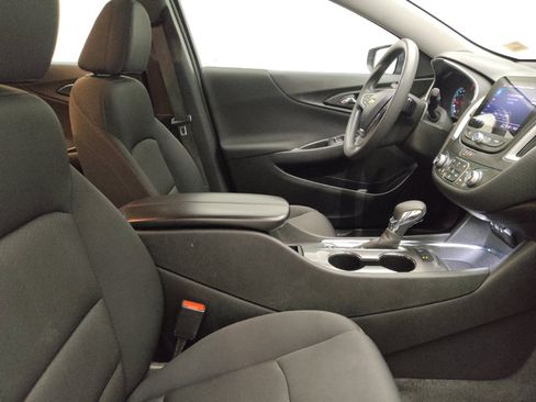 Used 2024 Chevrolet Malibu LT FWD image 21