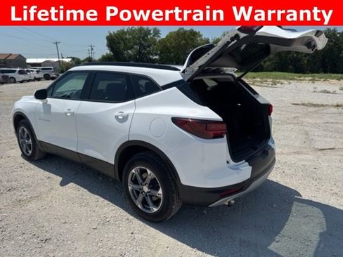 Used 2023 Chevrolet Blazer LT w/ Convenience Package FWD image 4
