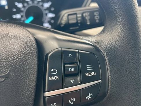 Used 2022 Ford Escape SE image 4