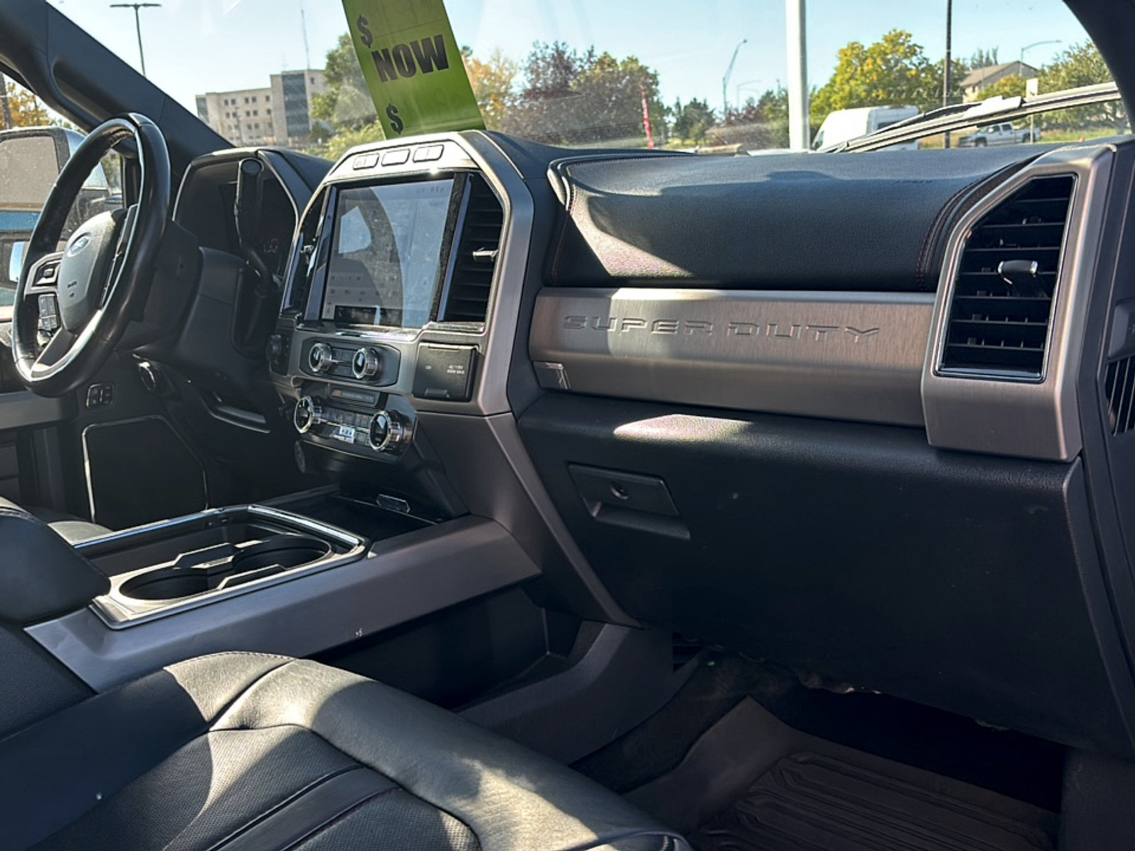 Used 2022 Ford F450 Platinum w/ Camper Package AWD/4WD image 27