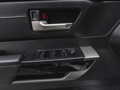 Used 2024 Toyota Tundra Limited image 10