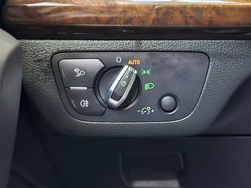 Used 2019 Audi Q5 2.0T Premium w/ Convenience Package image 33