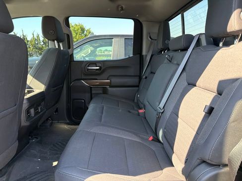 Used 2022 Chevrolet Silverado 1500 LT Trail Boss w/ Convenience Package II AWD/4WD image 9