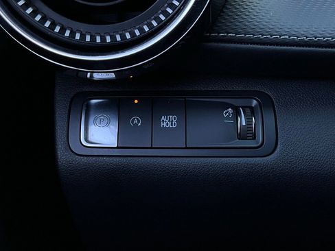 Used 2025 Chevrolet Equinox LT image 21