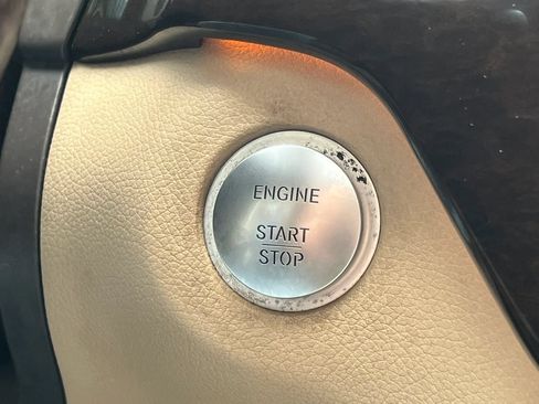 Used 2018 Mercedes-Benz GLS 450 4MATIC image 40
