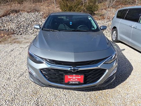 Used 2024 Chevrolet Malibu RS image 2