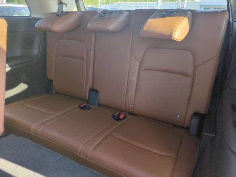 Used 2023 Nissan Pathfinder Platinum w/ Lighting Package (N92) AWD/4WD image 32