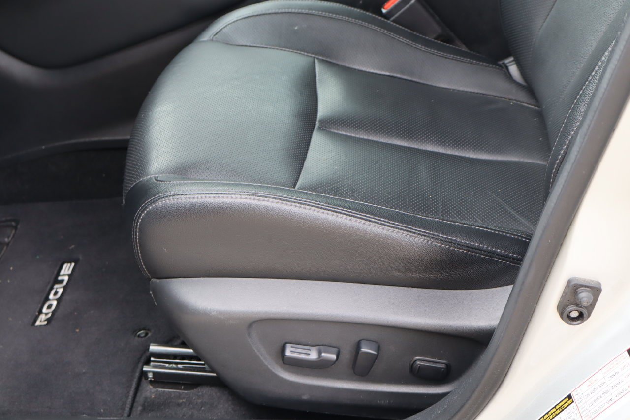 Used 2018 Nissan Rogue SL w/ Premium Package FWD image 15