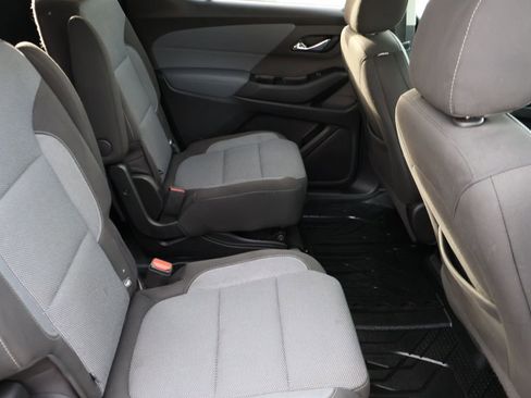 Used 2020 Chevrolet Traverse LT w/ Driver Confidence II Package image 15