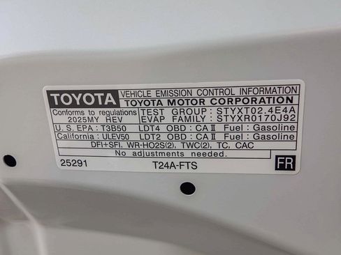 Used 2025 Toyota Land Cruiser w/ Premium Package image 28