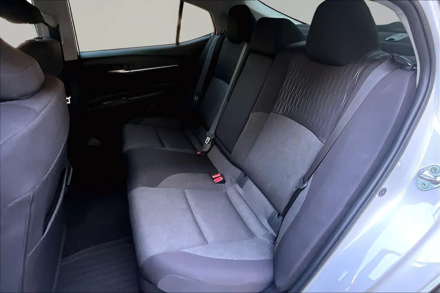 Used 2025 Toyota Camry LE w/ Convenience Package AWD/4WD image 40