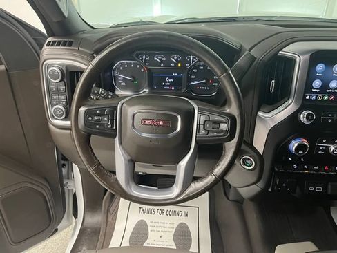Used 2020 GMC Sierra 1500 SLT w/ X31 Off-Road Package AWD/4WD image 26