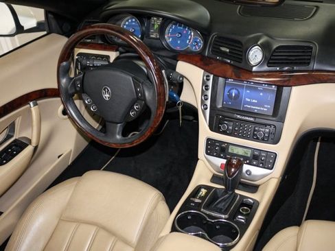 Used 2013 Maserati GranTurismo Sport image 9