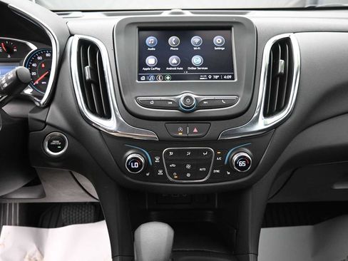 Used 2024 Chevrolet Equinox LT AWD/4WD image 9