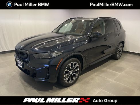 Used 2024 BMW X5 xDrive40i w/ M Sport Package AWD/4WD image 1