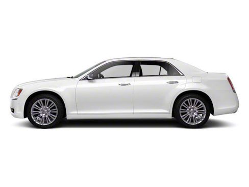 Used 2013 Chrysler 300 C RWD image 4