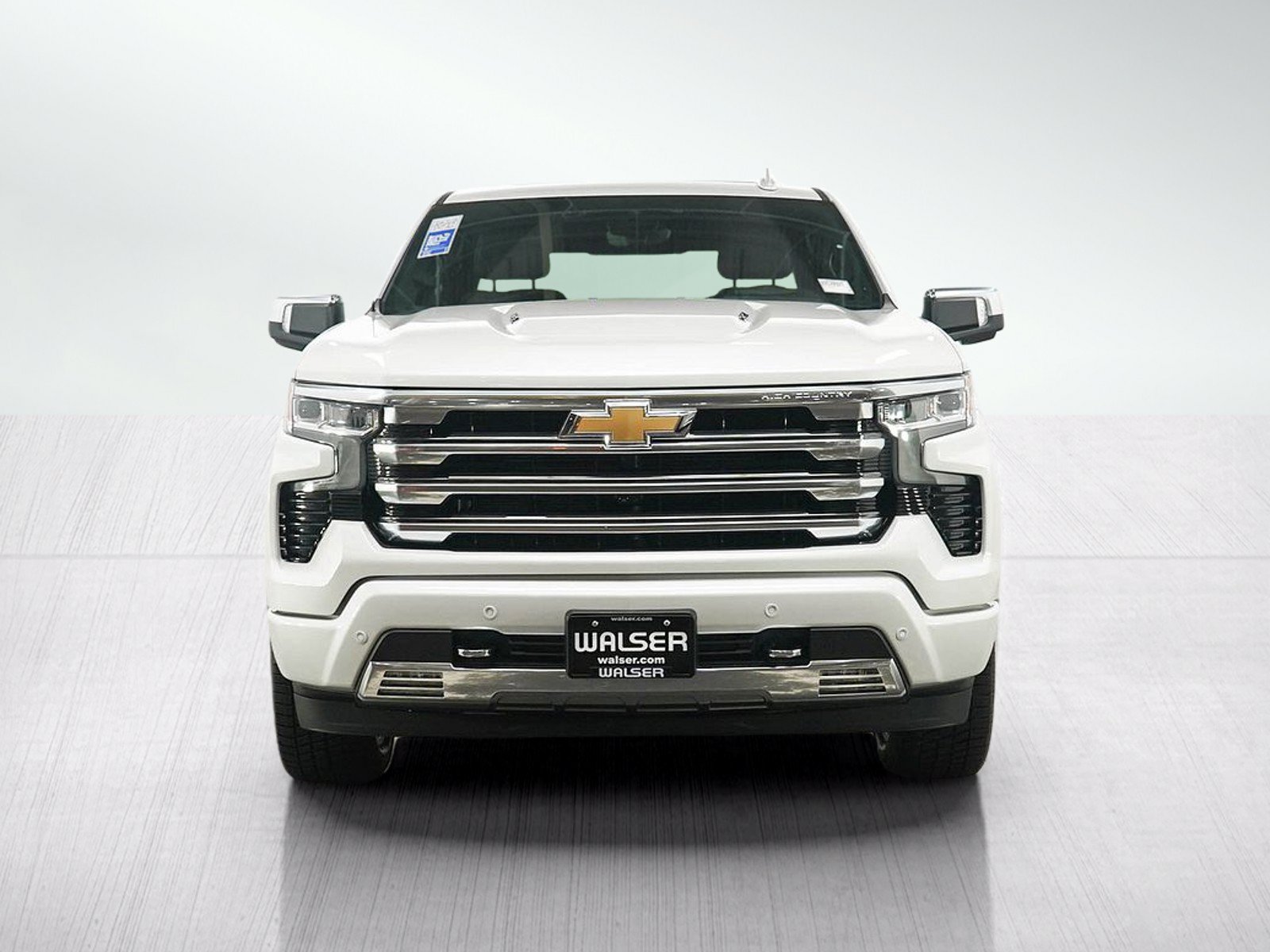 Used 2025 Chevrolet Silverado 1500 High Country AWD/4WD image 8