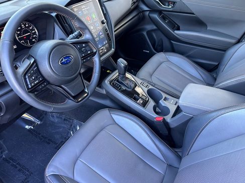 Used 2025 Subaru Crosstrek 2.5i Limited AWD/4WD image 4