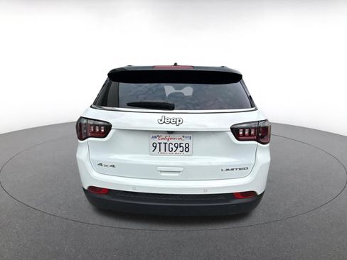 Used 2025 Jeep Compass Limited AWD/4WD image 6