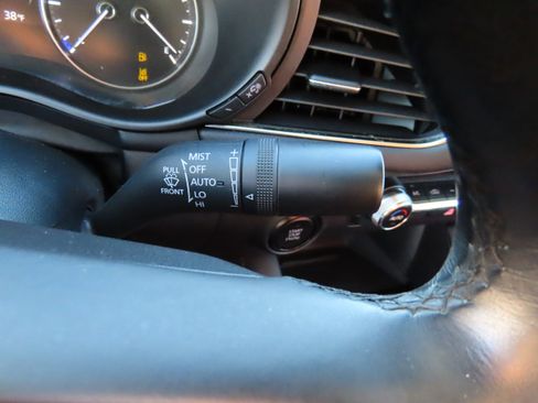 Used 2024 MAZDA MAZDA3 s image 37