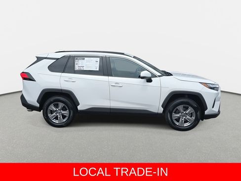 Used 2023 Toyota RAV4 XLE w/ Convenience Package FWD image 4