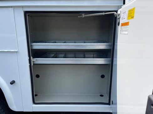 New 2024 GMC Sierra 2500 Pro w/ Convenience Package image 25