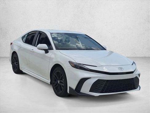 New 2026 Toyota Camry SE FWD image 6
