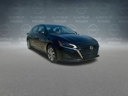 Used 2025 Nissan Altima 2.5 S image 36