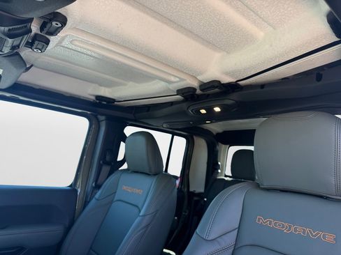 New 2026 Jeep Gladiator Mojave image 30