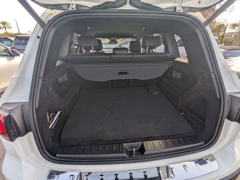 Certified 2023 Mercedes-Benz EQB 250+ w/ Exclusive Package image 24