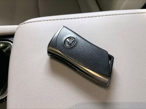 Used 2026 Lexus RX 350 Premium image 14