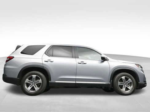 Used 2025 Honda Pilot EX-L image 43