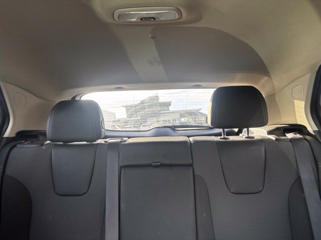 Used 2023 Buick Encore GX Select w/ Sport Touring Package AWD/4WD image 13