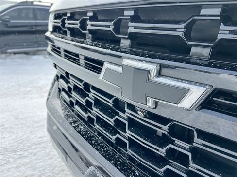 Used 2023 Chevrolet Tahoe Z71 w/ Luxury Package image 32