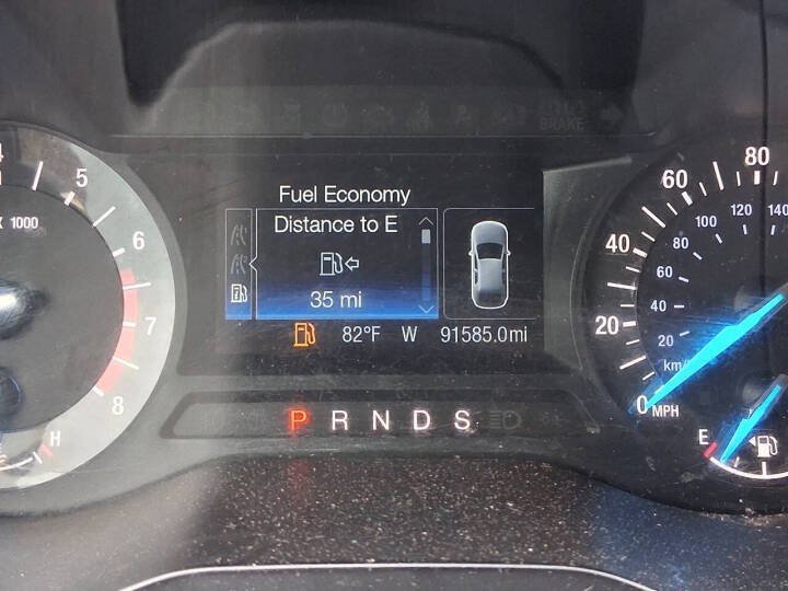 Used 2018 Ford Edge SE FWD image 14