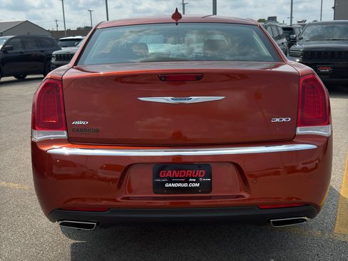 Used 2021 Chrysler 300 Touring L AWD/4WD image 7