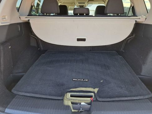 Used 2023 Nissan Rogue S image 26