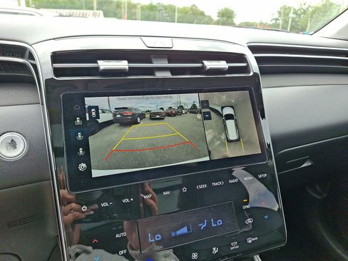 Certified 2022 Hyundai Tucson Limited image 21