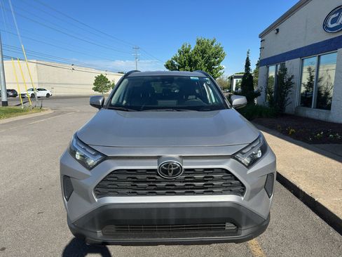 Used 2022 Toyota RAV4 XLE image 10