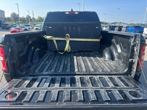 Used 2025 RAM 1500 Warlock AWD/4WD image 9