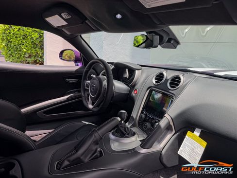 Used 2017 Dodge Viper GTC w/ GTS Interior Package RWD image 28