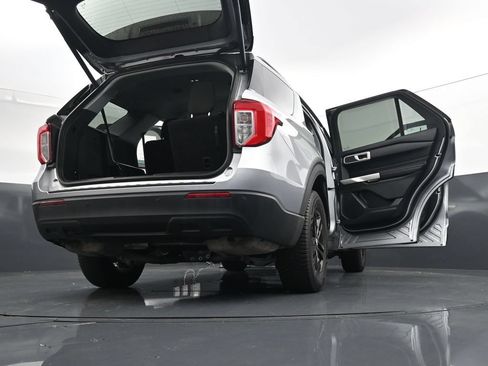 Used 2022 Ford Explorer XLT AWD/4WD image 43