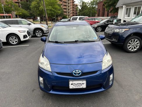 Used 2011 Toyota Prius Two FWD image 2
